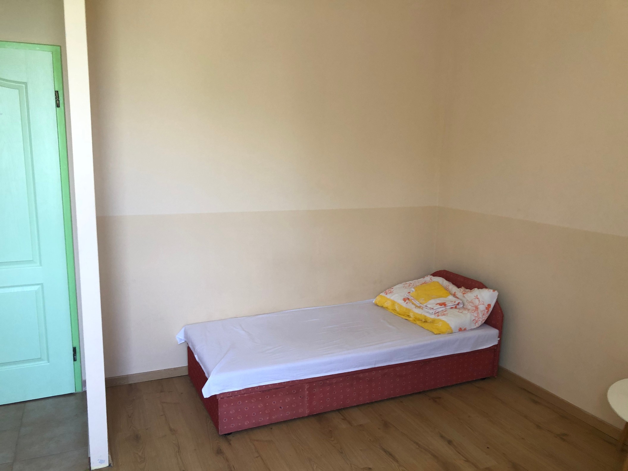 Single Bed Room Interior