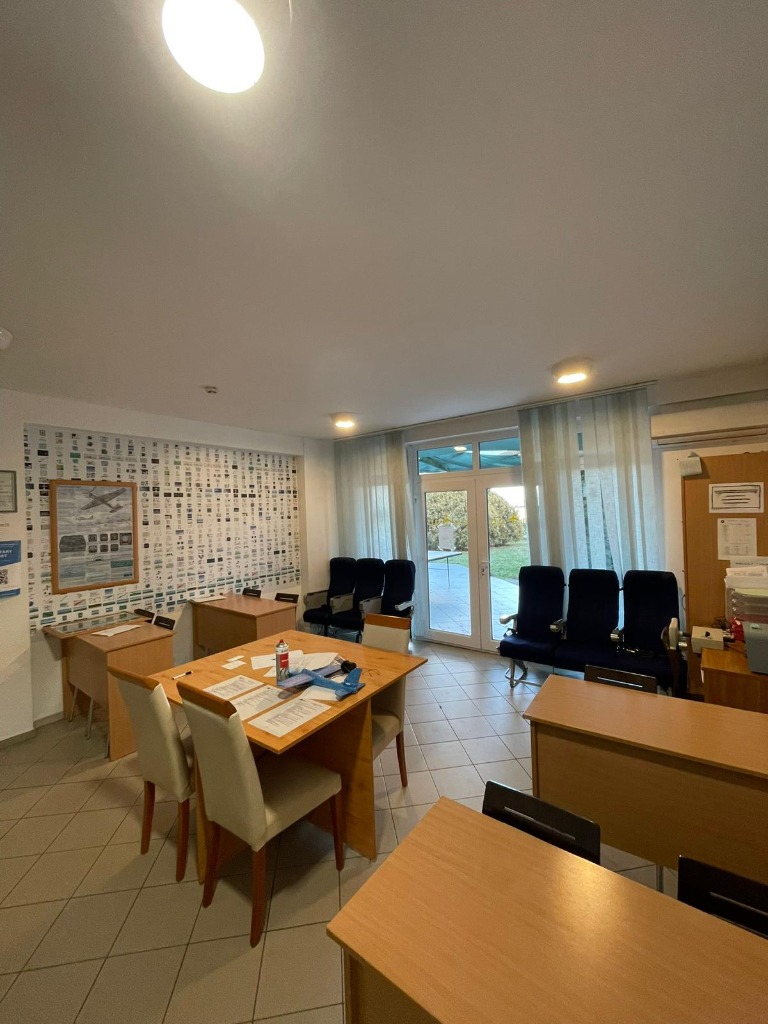 Spacious Classroom Setup